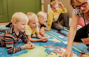 Tio sätt att främja två- och flerspråkighet